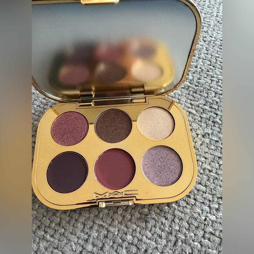 MAC Cosmetics Treasured Eye Shadow Palette x 6 Rose to the Occ (Limited Edition) - Picture 7 of 10